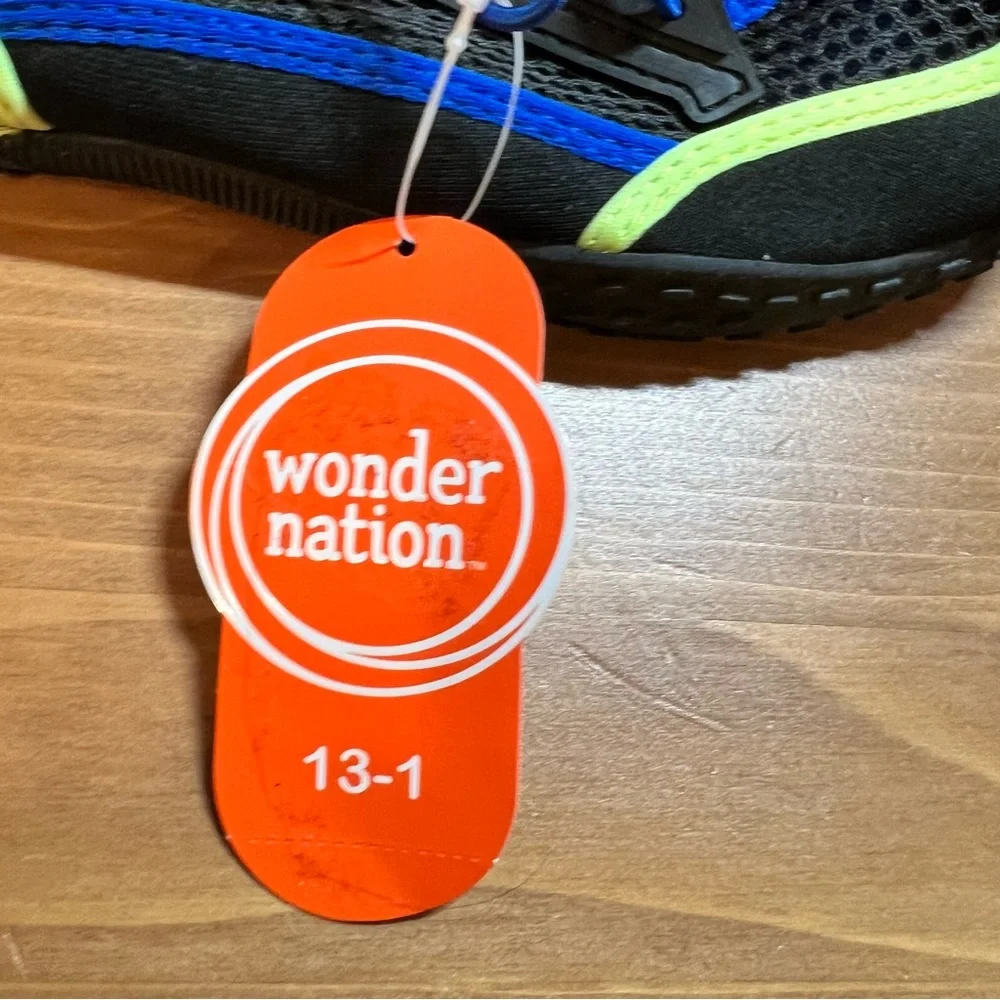 Boys Water Shoes Wonder Nation Blue Black NWT Size 13/1